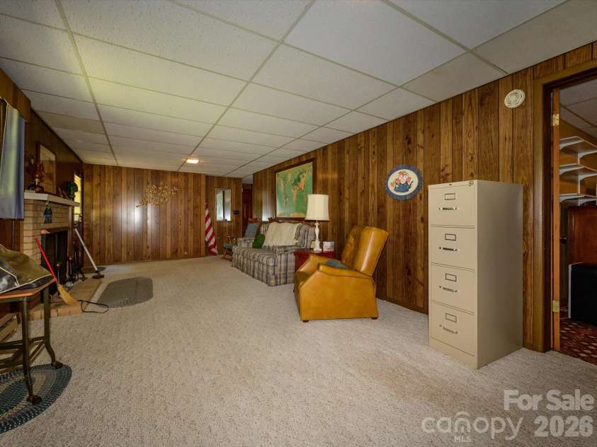 3712 Brookwood Road, Charlotte, NC 28215.  MLS# CAR4403688, YatesRealty ID 39168. 