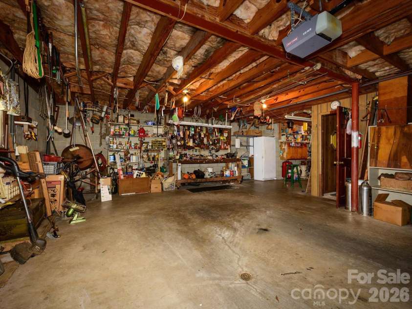 3712 Brookwood Road, Charlotte, NC 28215.  MLS# CAR4403688, YatesRealty ID 39168. 