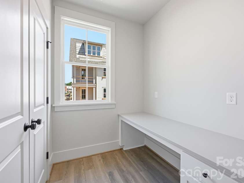 437 Delburg Mill Alley, Davidson, NC 28036.  MLS# CAR4334853, YatesRealty ID 39169. 