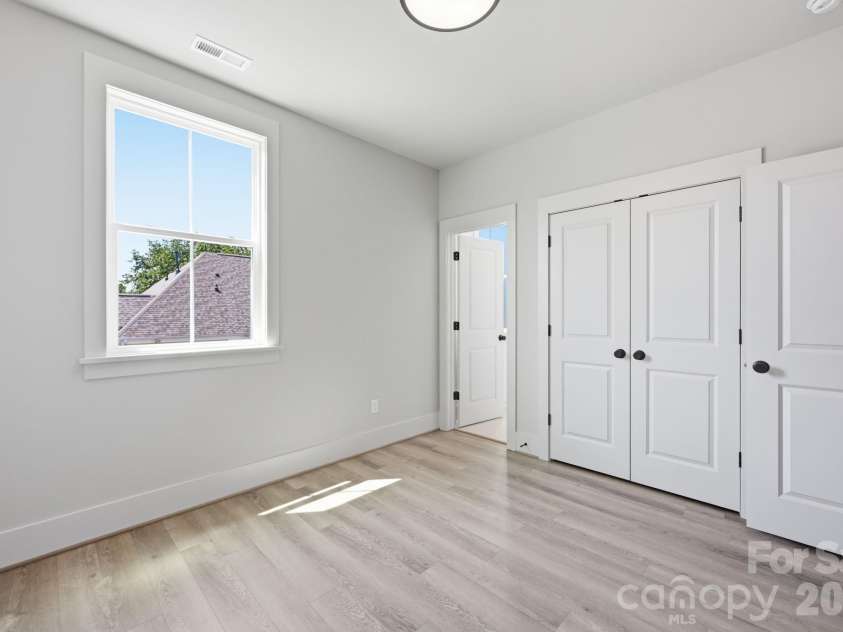 437 Delburg Mill Alley, Davidson, NC 28036.  MLS# CAR4334853, YatesRealty ID 39169. 