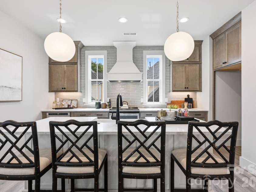 437 Delburg Mill Alley, Davidson, NC 28036.  MLS# CAR4334853, YatesRealty ID 39169. 