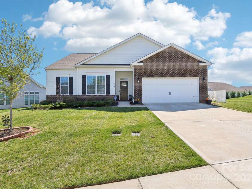 116 Asher Lane, Mooresville, NC 28115.  MLS# CAR4235802, YatesRealty ID 3917. 
