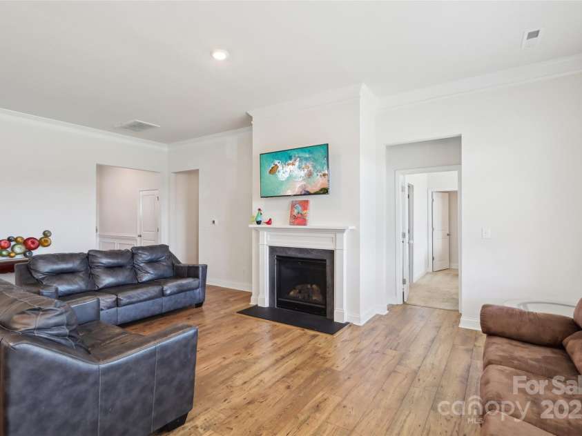 116 Asher Lane, Mooresville, NC 28115.  MLS# CAR4235802, YatesRealty ID 3917. 