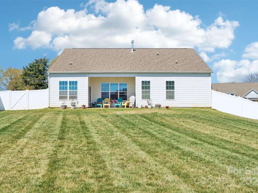116 Asher Lane, Mooresville, NC 28115.  MLS# CAR4235802, YatesRealty ID 3917. 