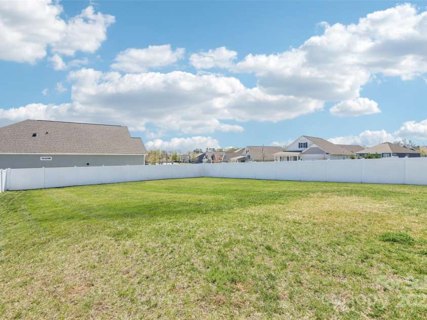 116 Asher Lane, Mooresville, NC 28115.  MLS# CAR4235802, YatesRealty ID 3917. 