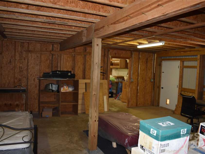 50 Firefly Springs Lane, Candler, NC 28715.  MLS# CAR4287482, YatesRealty ID 3917. 