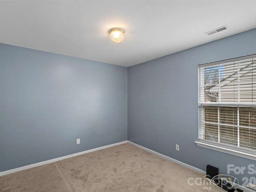 7117 Angela Marie Court, Charlotte, NC 28215.  MLS# CAR4302543, YatesRealty ID 3917. 