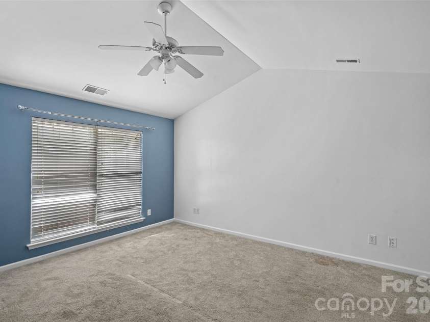 7117 Angela Marie Court, Charlotte, NC 28215.  MLS# CAR4302543, YatesRealty ID 3917. 