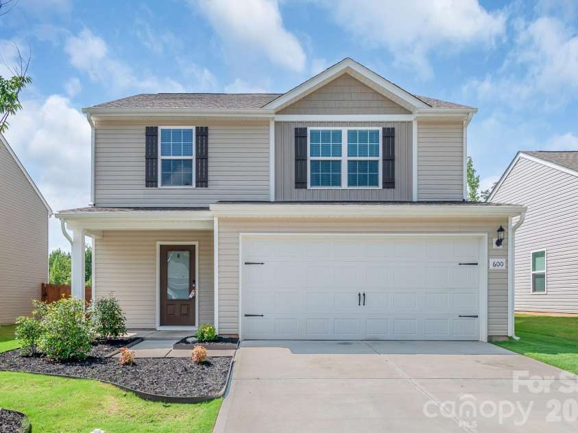 600 Lamorak Place, Richburg, SC 29729.  MLS# CAR4395625, YatesRealty ID 39174. 