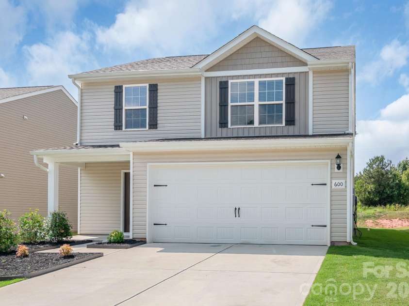 600 Lamorak Place, Richburg, SC 29729.  MLS# CAR4395625, YatesRealty ID 39174. 