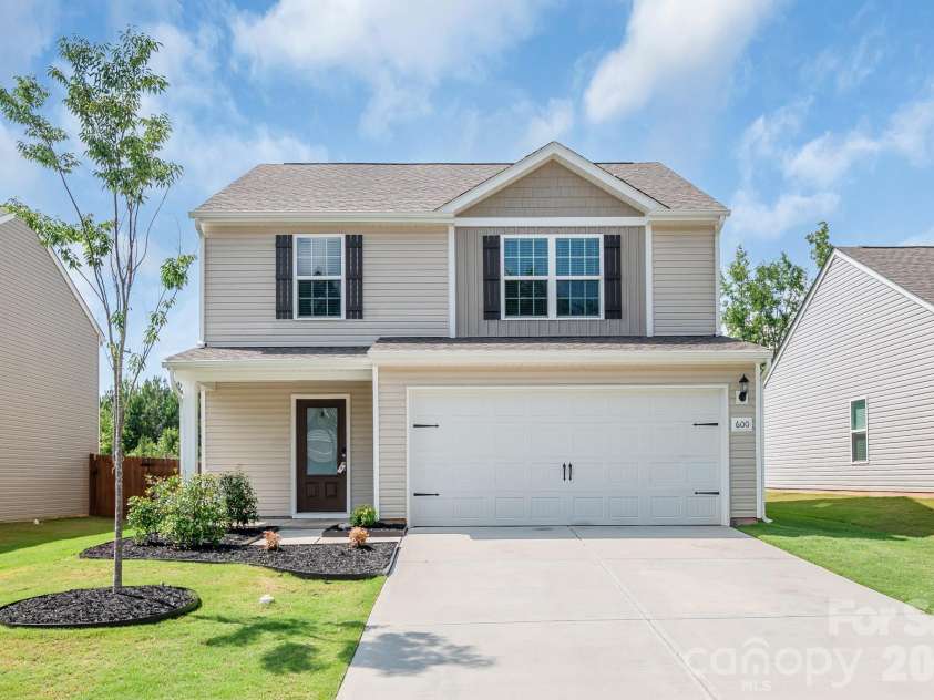 600 Lamorak Place, Richburg, SC 29729.  MLS# CAR4395625, YatesRealty ID 39174. 