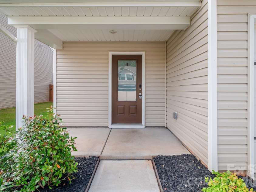 600 Lamorak Place, Richburg, SC 29729.  MLS# CAR4395625, YatesRealty ID 39174. 