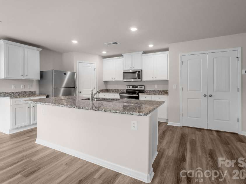 600 Lamorak Place, Richburg, SC 29729.  MLS# CAR4395625, YatesRealty ID 39174. 