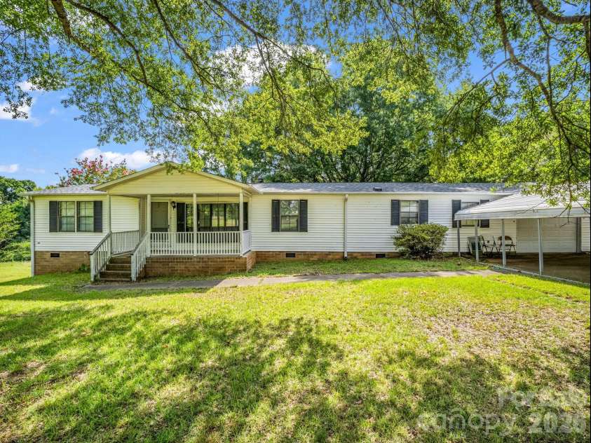 141 Hicks Grove Extension, Mooresboro, NC 28114.  MLS# CAR4403942, YatesRealty ID 39176. 