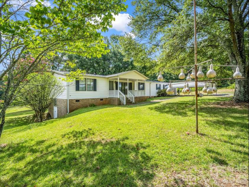141 Hicks Grove Extension, Mooresboro, NC 28114.  MLS# CAR4403942, YatesRealty ID 39176. 