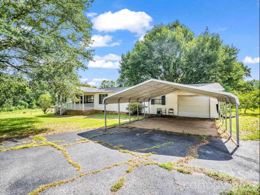 141 Hicks Grove Extension, Mooresboro, NC 28114.  MLS# CAR4403942, YatesRealty ID 39176. 