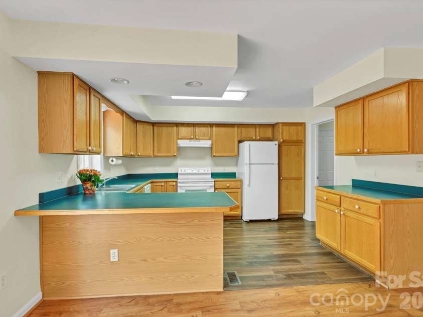 51 Jericho Ridge Road, Fletcher, NC 28732.  MLS# CAR4397516, YatesRealty ID 39177. 