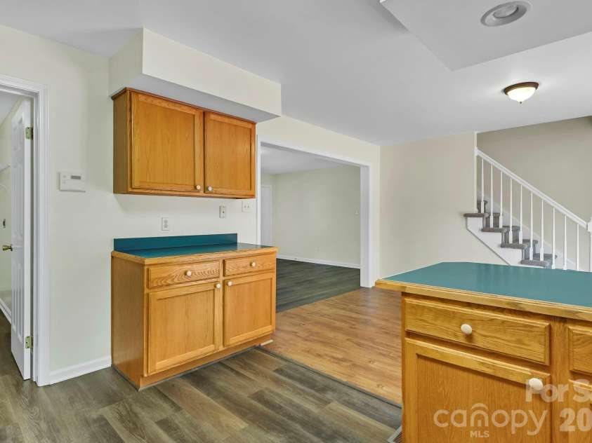 51 Jericho Ridge Road, Fletcher, NC 28732.  MLS# CAR4397516, YatesRealty ID 39177. 