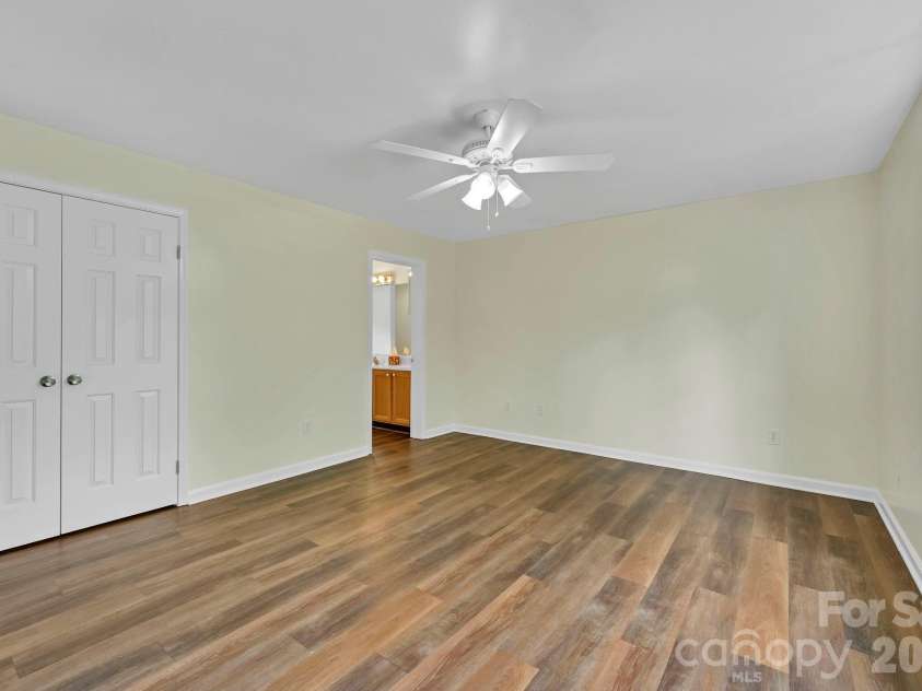 51 Jericho Ridge Road, Fletcher, NC 28732.  MLS# CAR4397516, YatesRealty ID 39177. 