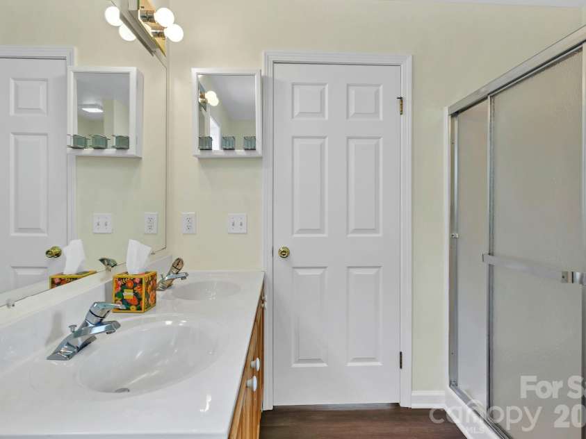 51 Jericho Ridge Road, Fletcher, NC 28732.  MLS# CAR4397516, YatesRealty ID 39177. 