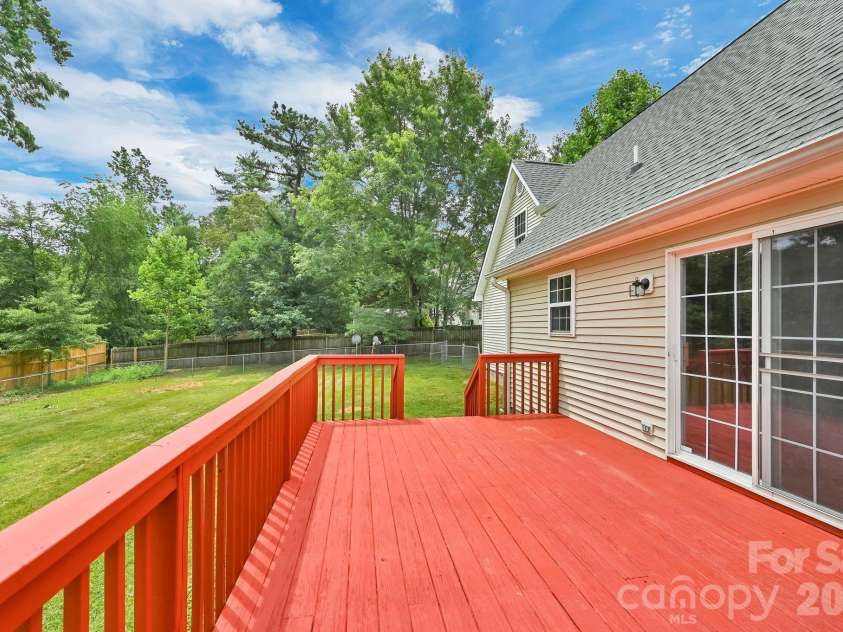 51 Jericho Ridge Road, Fletcher, NC 28732.  MLS# CAR4397516, YatesRealty ID 39177. 