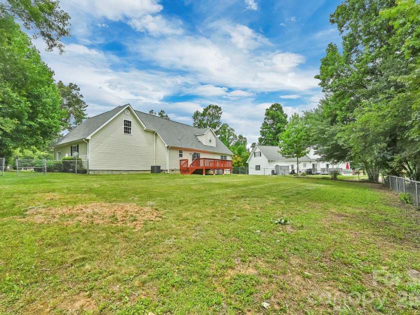 51 Jericho Ridge Road, Fletcher, NC 28732.  MLS# CAR4397516, YatesRealty ID 39177. 