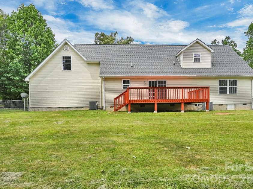 51 Jericho Ridge Road, Fletcher, NC 28732.  MLS# CAR4397516, YatesRealty ID 39177. 