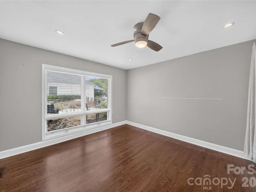 19330 Yachtman Drive, Cornelius, NC 28031.  MLS# CAR4399755, YatesRealty ID 39178. 
