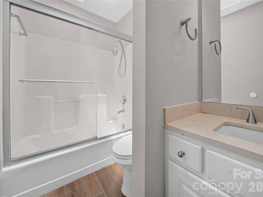 19330 Yachtman Drive, Cornelius, NC 28031.  MLS# CAR4399755, YatesRealty ID 39178. 