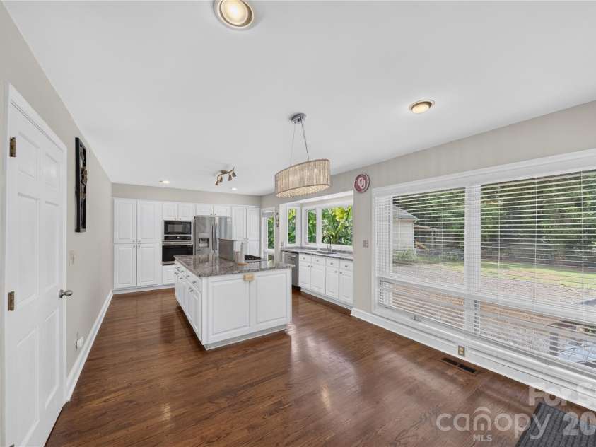 19330 Yachtman Drive, Cornelius, NC 28031.  MLS# CAR4399755, YatesRealty ID 39178. 