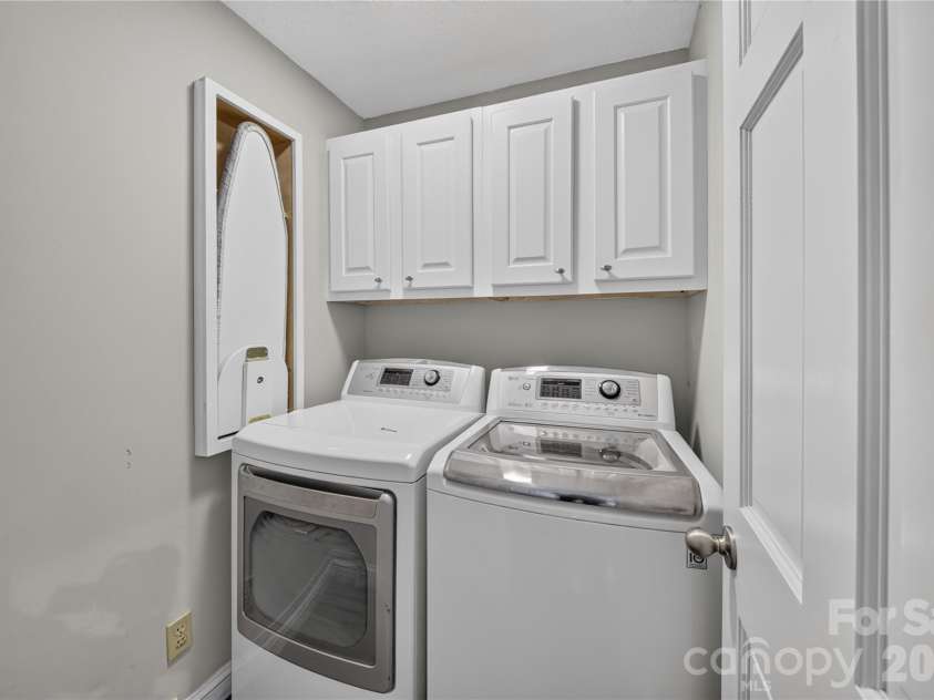 19330 Yachtman Drive, Cornelius, NC 28031.  MLS# CAR4399755, YatesRealty ID 39178. 