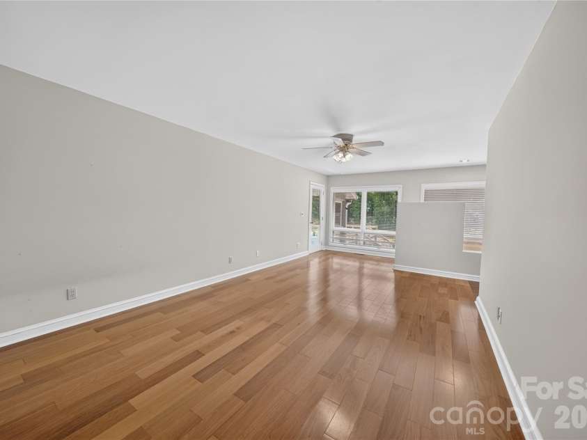 19330 Yachtman Drive, Cornelius, NC 28031.  MLS# CAR4399755, YatesRealty ID 39178. 
