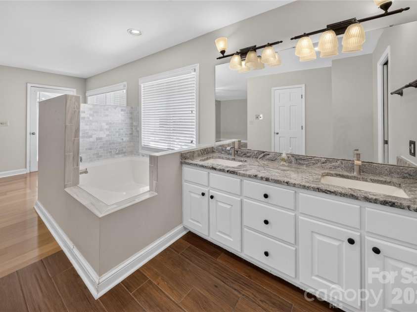 19330 Yachtman Drive, Cornelius, NC 28031.  MLS# CAR4399755, YatesRealty ID 39178. 