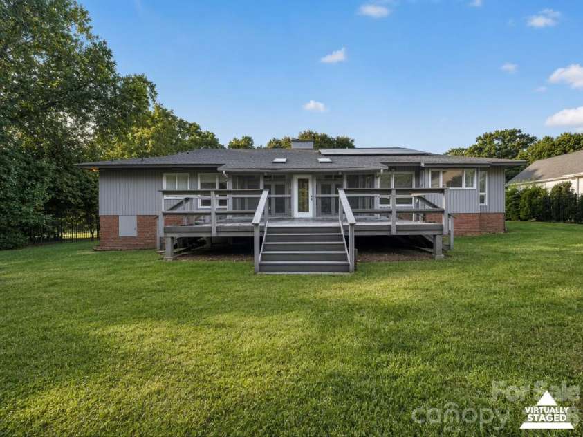 19330 Yachtman Drive, Cornelius, NC 28031.  MLS# CAR4399755, YatesRealty ID 39178. 