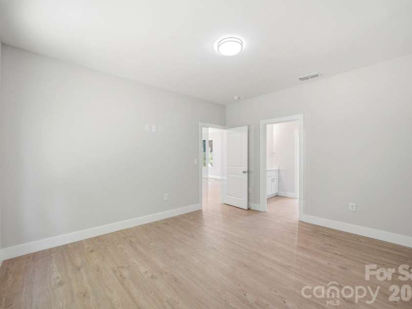 1111 7th Avenue, Gastonia, NC 28052.  MLS# CAR4404957, YatesRealty ID 39179. 
