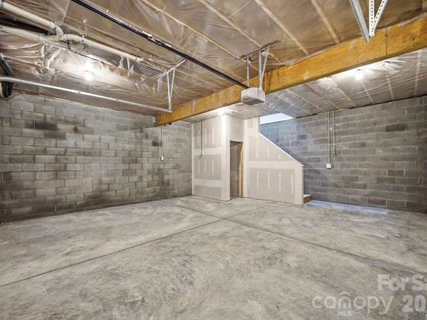 1111 7th Avenue, Gastonia, NC 28052.  MLS# CAR4404957, YatesRealty ID 39179. 