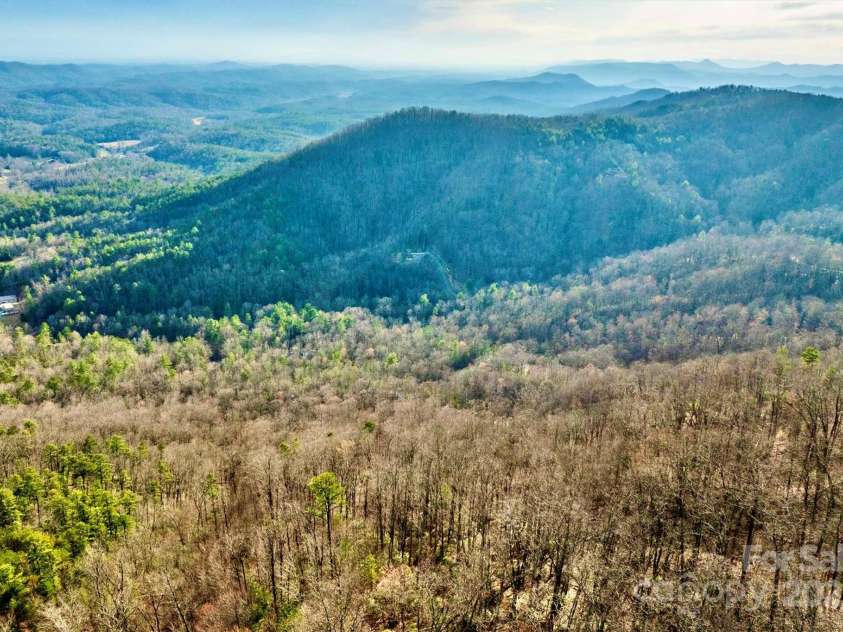 4040 Altavista Way, Lenoir, NC 28645.  MLS# CAR4234332, YatesRealty ID 3918. 