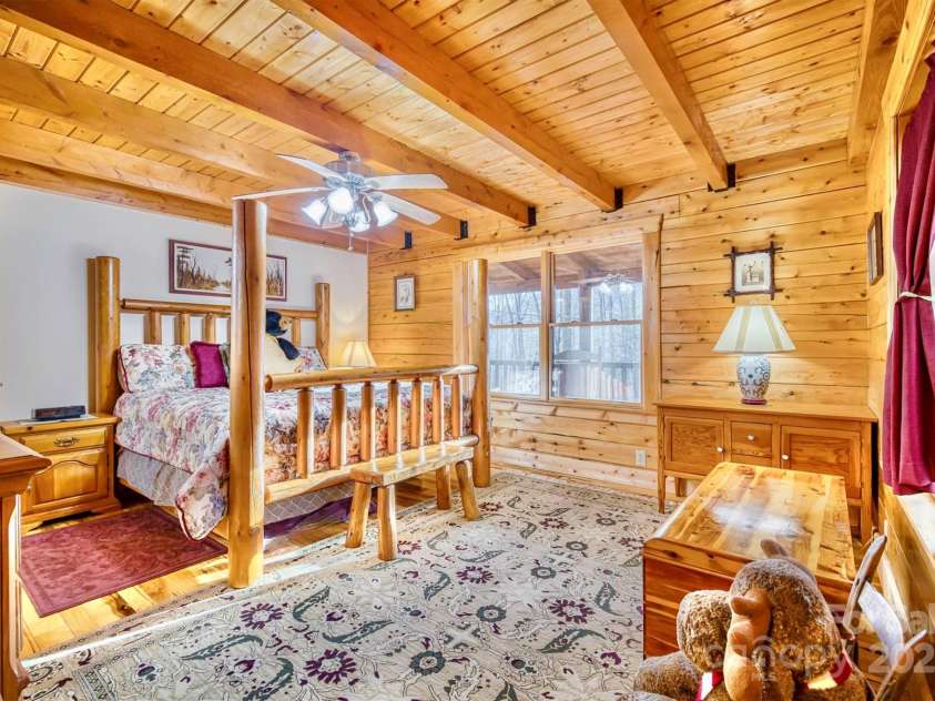 4040 Altavista Way, Lenoir, NC 28645.  MLS# CAR4234332, YatesRealty ID 3918. 