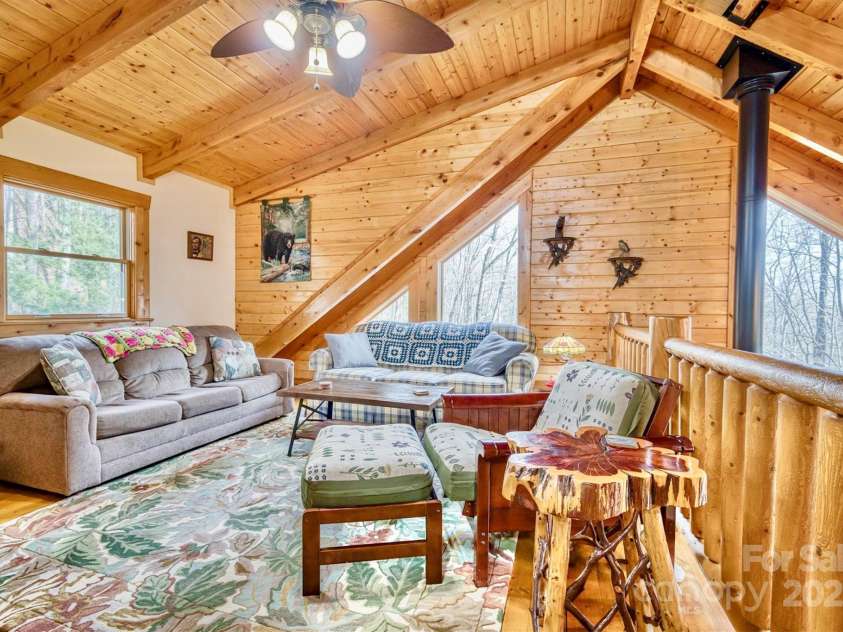 4040 Altavista Way, Lenoir, NC 28645.  MLS# CAR4234332, YatesRealty ID 3918. 