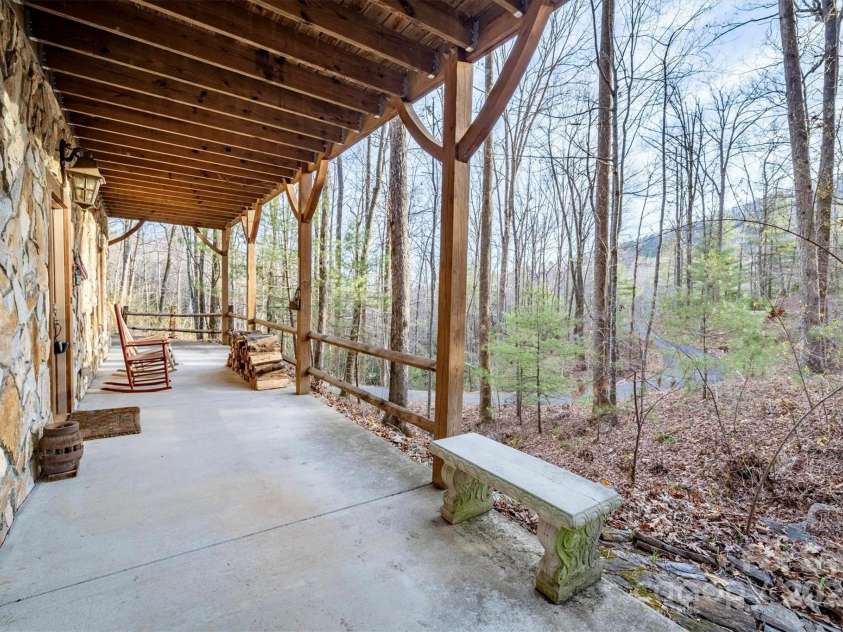 4040 Altavista Way, Lenoir, NC 28645.  MLS# CAR4234332, YatesRealty ID 3918. 