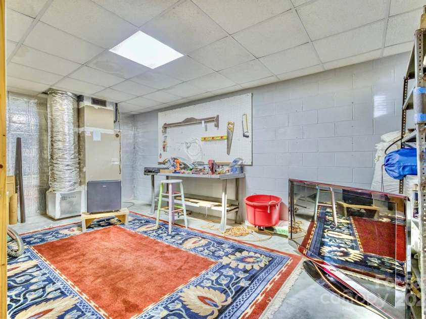 4040 Altavista Way, Lenoir, NC 28645.  MLS# CAR4234332, YatesRealty ID 3918. 