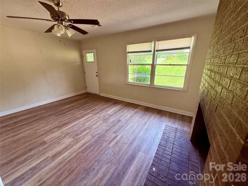 4209 Homeplace Drive, Shelby, NC 28152.  MLS# CAR4302755, YatesRealty ID 3918. Great Room