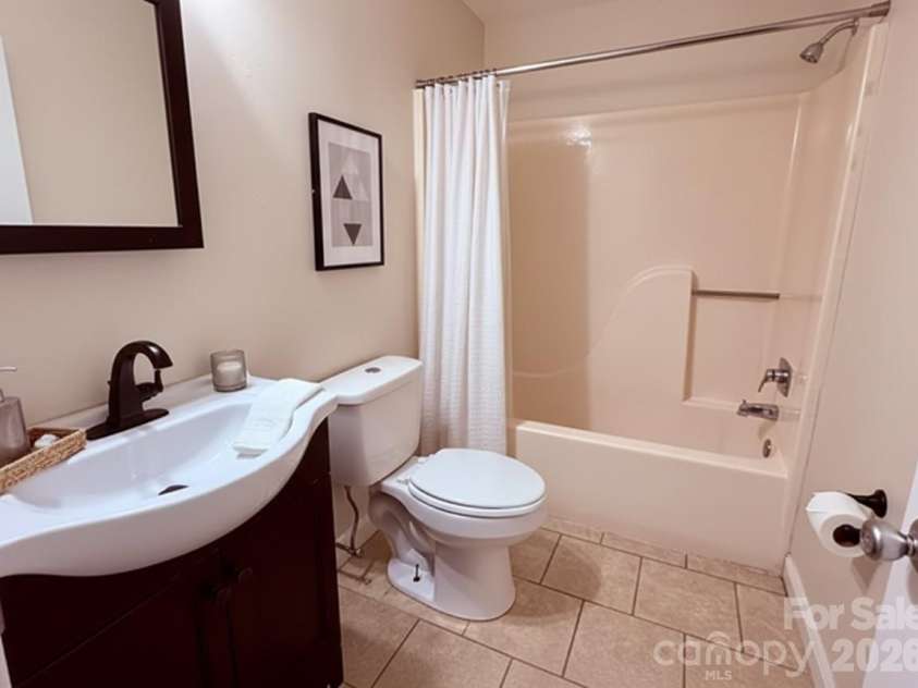 4209 Homeplace Drive, Shelby, NC 28152.  MLS# CAR4302755, YatesRealty ID 3918. Virtually Staged