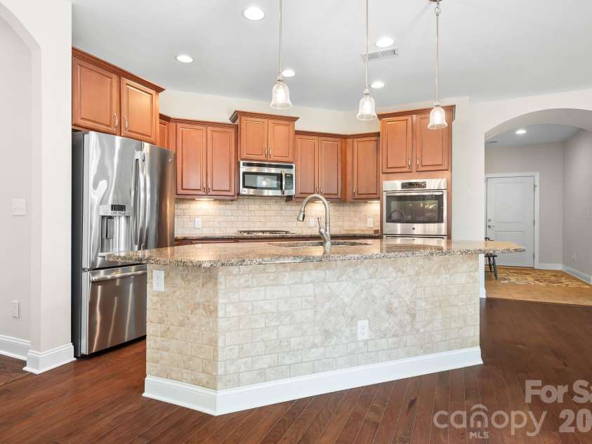 127 Brawley Point Circle, Mooresville, NC 28117.  MLS# CAR4399063, YatesRealty ID 39180. 