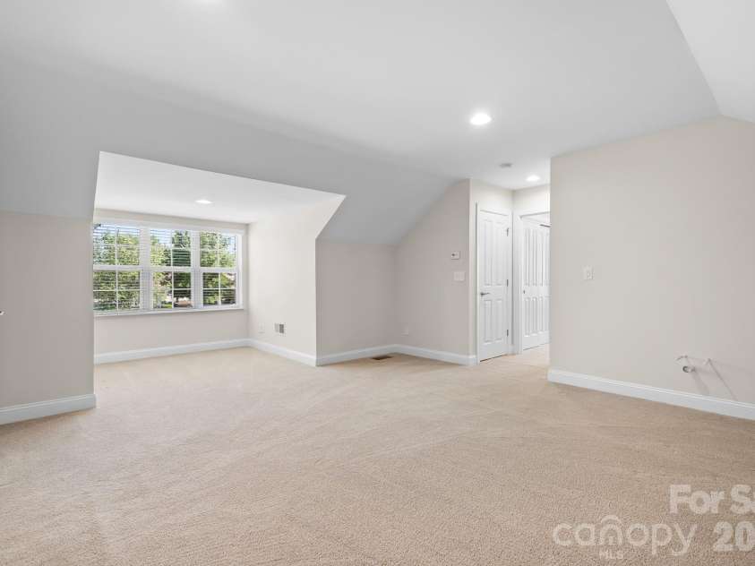 127 Brawley Point Circle, Mooresville, NC 28117.  MLS# CAR4399063, YatesRealty ID 39180. 