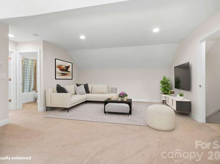 127 Brawley Point Circle, Mooresville, NC 28117.  MLS# CAR4399063, YatesRealty ID 39180. 