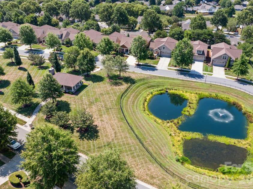 127 Brawley Point Circle, Mooresville, NC 28117.  MLS# CAR4399063, YatesRealty ID 39180. 