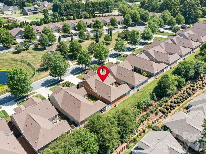 127 Brawley Point Circle, Mooresville, NC 28117.  MLS# CAR4399063, YatesRealty ID 39180. 