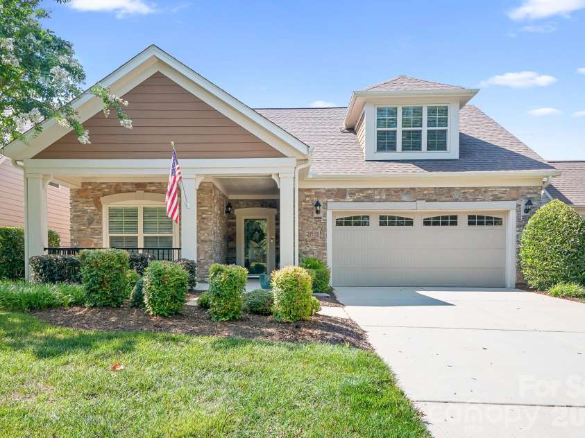 127 Brawley Point Circle, Mooresville, NC 28117.  MLS# CAR4399063, YatesRealty ID 39180. 