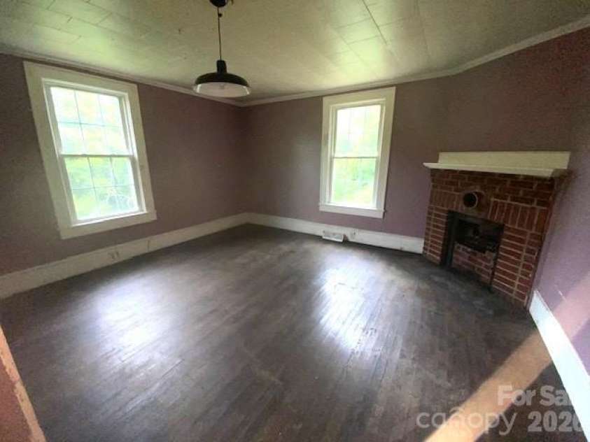 2689 Harris Henrietta Road, Mooresboro, NC 28114.  MLS# CAR4405970, YatesRealty ID 39182. 